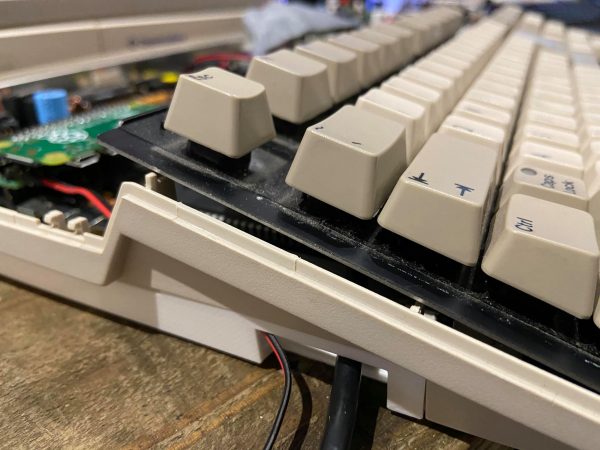 Amiga 500 Expansion Port Cover for RGB to HDMI equipped Amiga - cable access hole