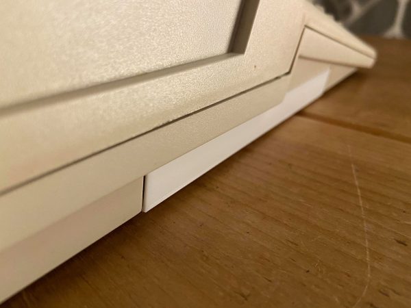 Amiga 500 Expansion Port Cover - Replacement Commodore Side left - Image 2
