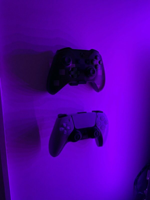 Xbox One / Series S X Controller Floating Wall Mount / Bracket - Microsoft - Image 2