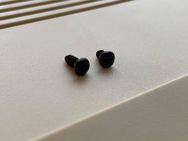 Amiga 500 Case screws (full set x 13) Silver / Black - Image 3