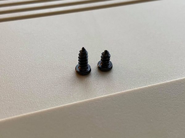 Amiga 500 Case screws (full set x 13) Silver / Black - Image 4