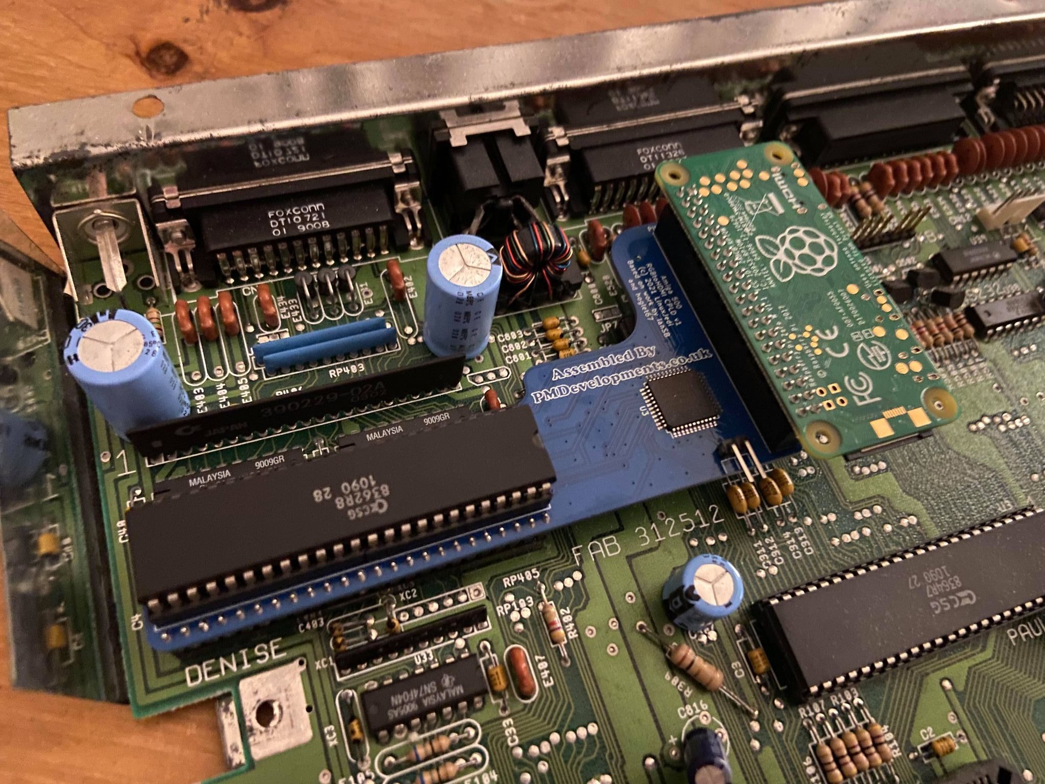 Amiga RGB to HDMI CPLD Adapter - Amiga 500 Amiga 500+ - Retro32