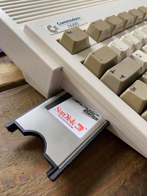 Amiga PCMCIA Compact Flash adapter - Sandisk Amiga 600 Amiga 1200 CF A600 A1200 - Image 2