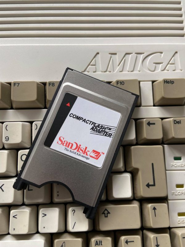Amiga PCMCIA Compact Flash adapter - Sandisk Amiga 600 Amiga 1200 CF A600 A1200