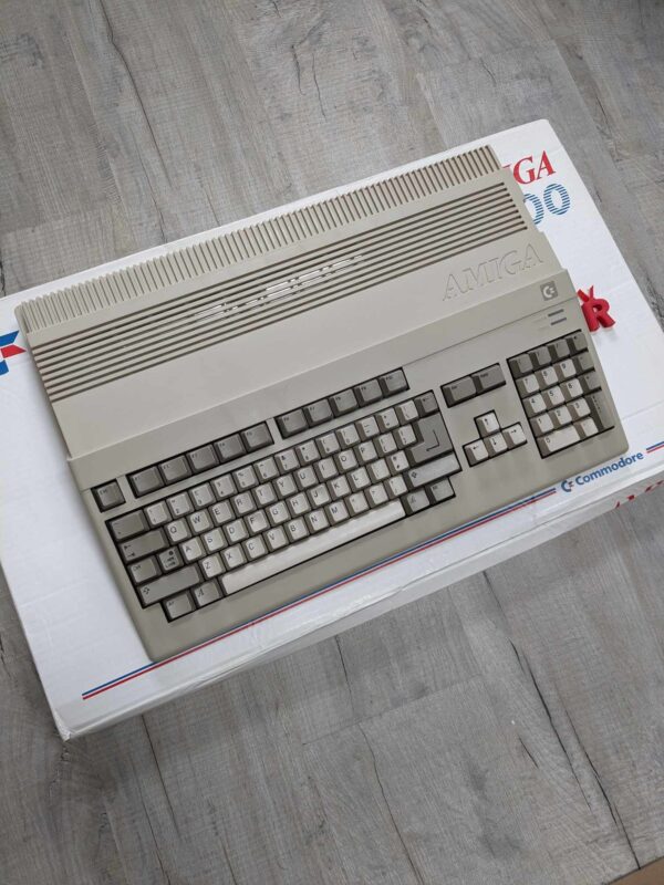 Commodore Amiga 500 boxed with accessories