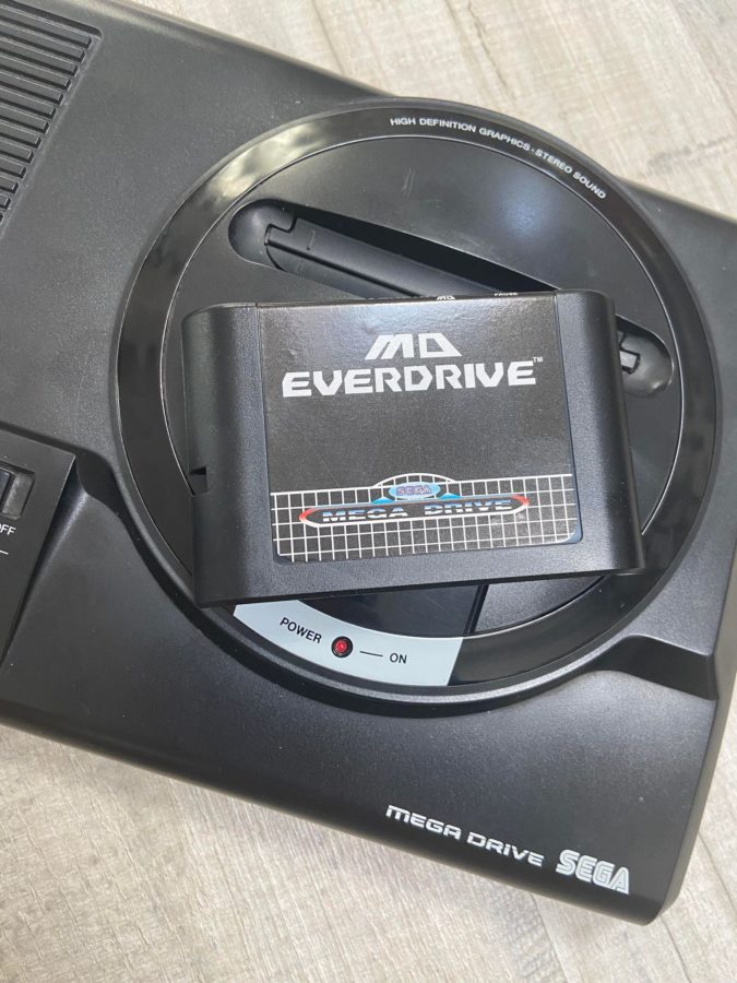 Everdrive Sega Megadrive / Genesis 32X Flash Cart & 32Gb SD Card