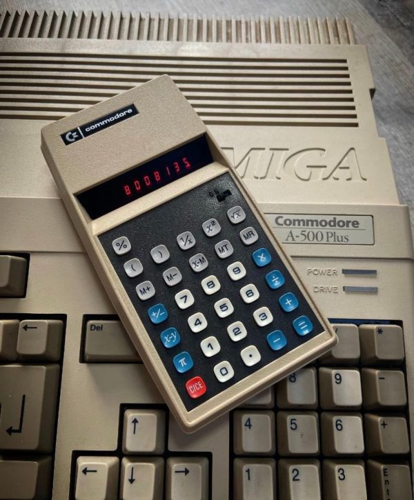 Commodore 889D Calculator