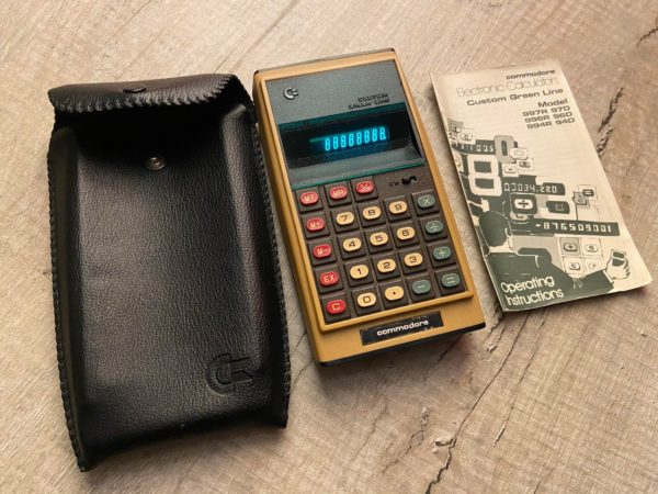 Commodore GL-97D Calculator - Green line - Image 4
