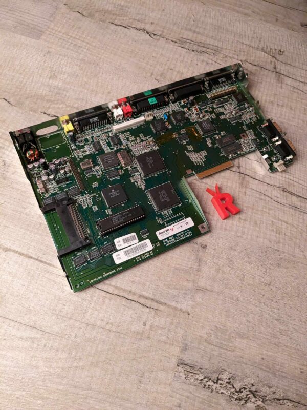 Amiga 600 Motherboard - Recapped