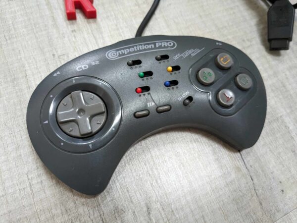 Amiga Competition Pro Honey Bee CD32 Controller / Pad / Joypad - Image 4