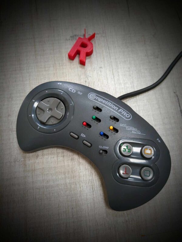 Amiga Competition Pro Honey Bee CD32 Controller / Pad / Joypad