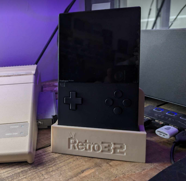 Custom Analogue Pocket Desk Stand