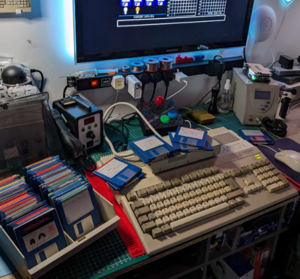 Senator Amiga External floppy disk drive - Image 2