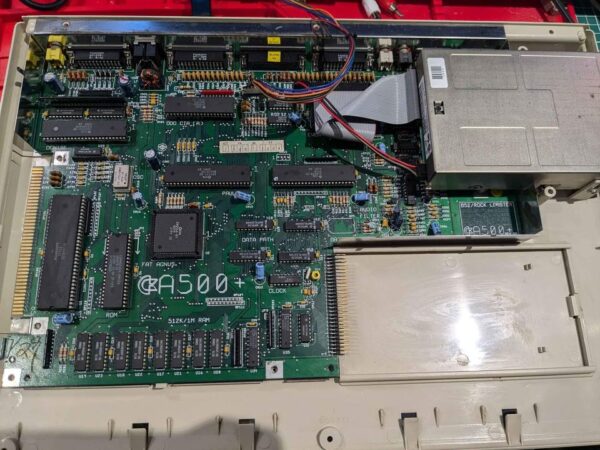 Amiga 500 Plus (A500+) - Image 4